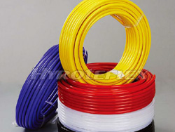 Series de tuyaux plastiques